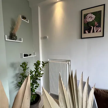 John & Jo Apartment! * קסטוריה