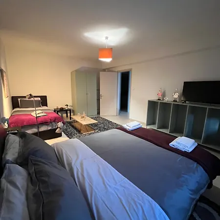 John & Jo Apartment! Διαμέρισμα *