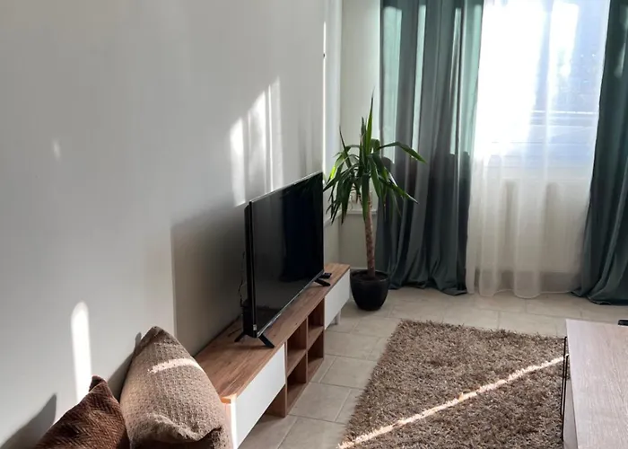 John & Jo Apartment! קסטוריה