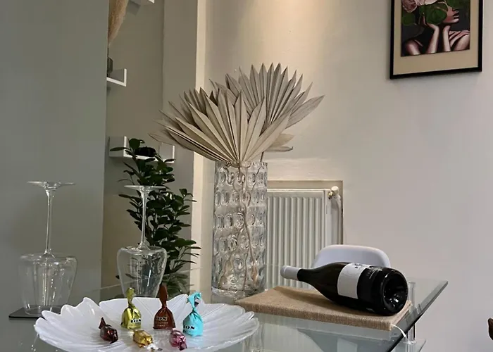 John & Jo Apartment! Apartment