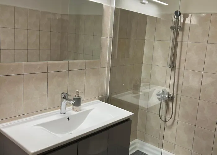 John & Jo Apartment! Apartment