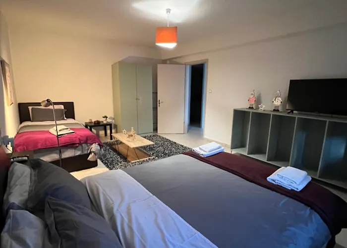 John & Jo Apartment! דירה *